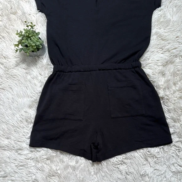 🎉HP🎉 Lou & Grey Scoop Neck Romper 💗 Black - Picture 8 of 15